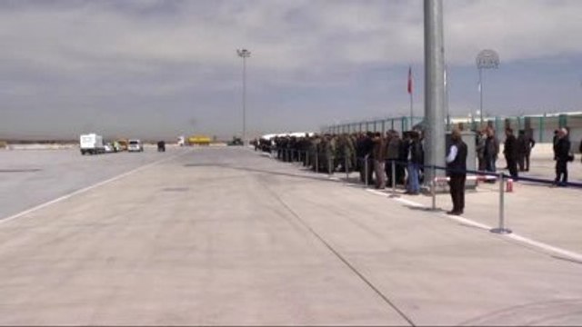 Şehit Özel Harekat Polisi Hakan Yılmaz'ın Naaşı Memleketine Gönderildi