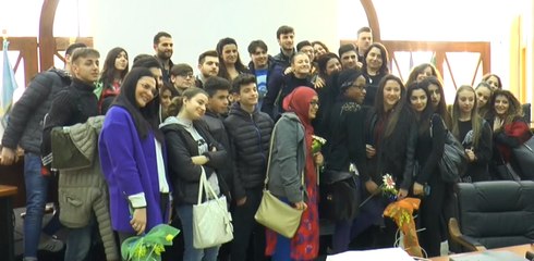 Carinaro (CE) - Il coraggio delle donne al comune (09.03.16)