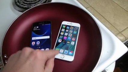 Boiling Hot Water Test - Samsung Galaxy S7 vs iPhone 6S