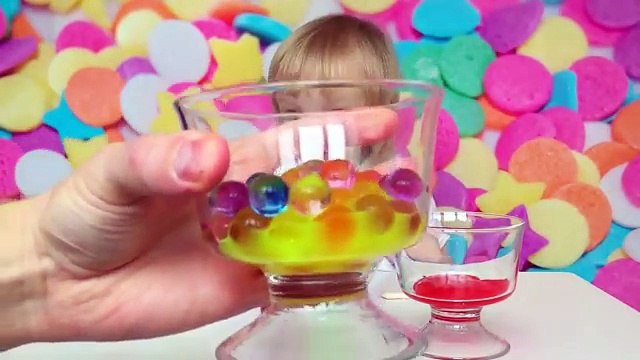 ОРБИЗ ШАРИКИ И СЛИЗЬ ЛИЗУН. ДЕЛАЕМ ДЕСЕРТ ИЗ ORBEEZ И СЛИЗИ С СЮРПРИЗАМИ