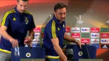 Fenerbahçe Teknik Direktörü Pereira Basın Toplantısı Düzenledi