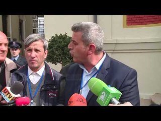 Protestë e taksistëve të Tiranës - Top Channel Albania - News - Lajme