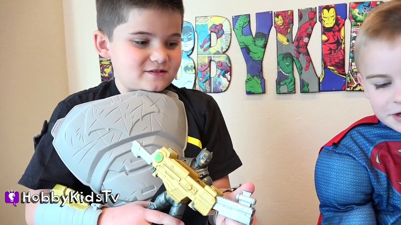 Worlds BIGGEST BATMAN vs SUPERMAN Surpri[-s-e-] Egg! Best Popular Toys by HobbyKids Video