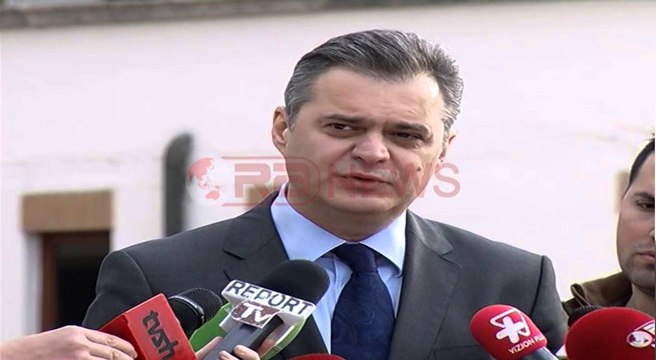 Ben Blushi: Referendumi? Marrëzi e Ramës, do të hyjë në zgjedhje pa kandidat- Ora News