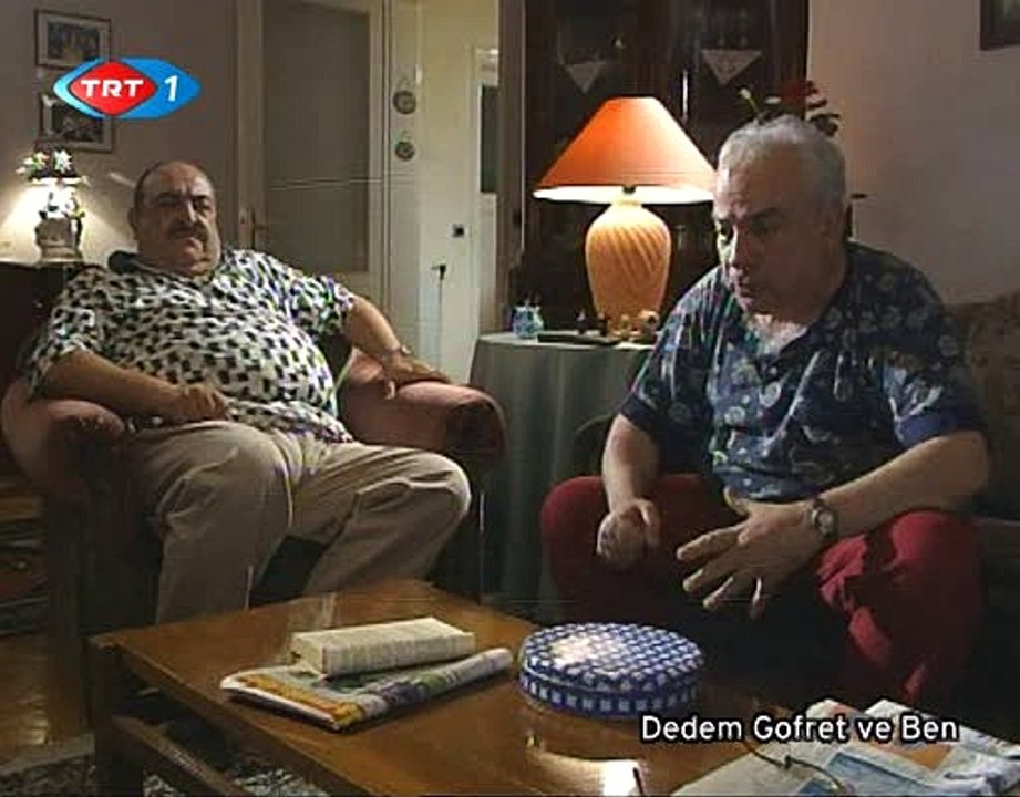 "Dedem,Gofret ve ben" Dizisi 1.bölüm FULL (TRT 1/2001) - Zeki alasya,Hazım Körmükçü,Selma Güneri