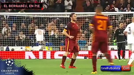 Francesco Totti es ovacionado por la afición del Real Madrid • 2016