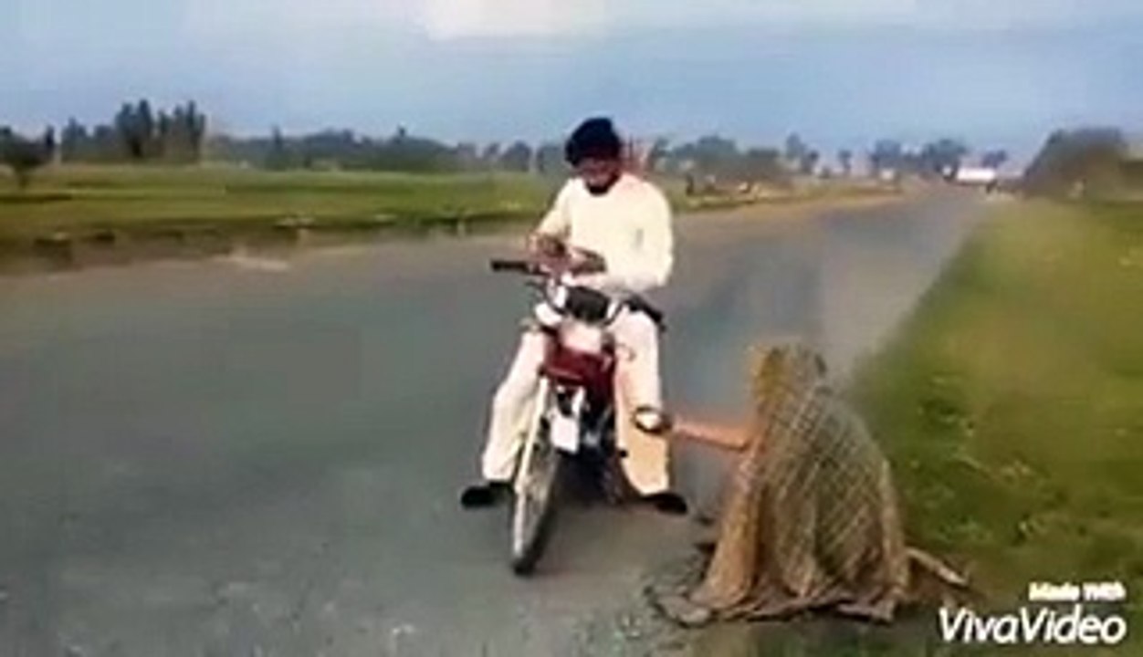 Before HELPING To Road Side People Watch This Video