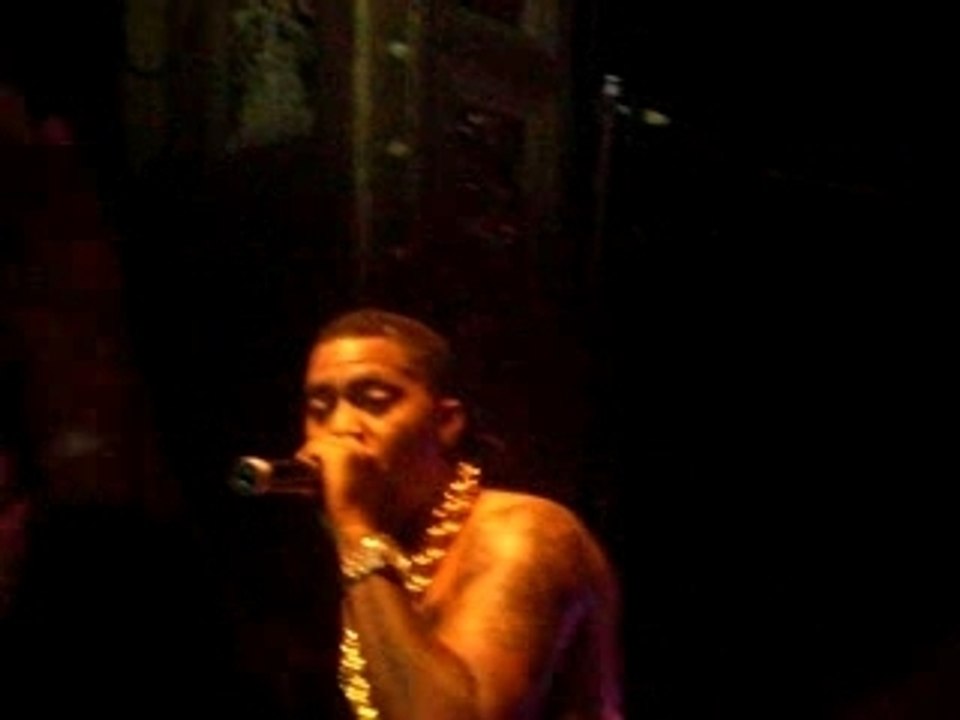 Stillmatic Intro + Made Ya Look live en Suède