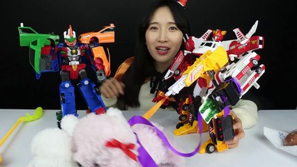 [헬로 카봇] 카봇 마이티가드와 로드세이버의 강아지 돌보기! ★ 귀요미 핑크와화이트 납치사건 발생? 코미와 라라를 찾아줘!!_ 코미♥