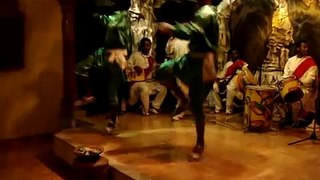 Ethiopian Dancing @ Eyoha Restaurant in Addis Abeba