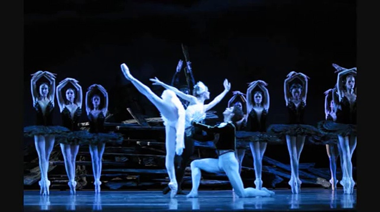 Tchaikovsky - Swan Lake - 24 Danse napolitane