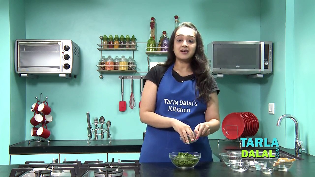 Vegetable Sandwich (Mumbai Roadside Recipes) by Tarla Dalal