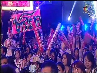 Thai Fight Saiyok Pumphanmuang Vs Sudsakorn Sor Klinmee 22 Dec 2013 Round 3&4