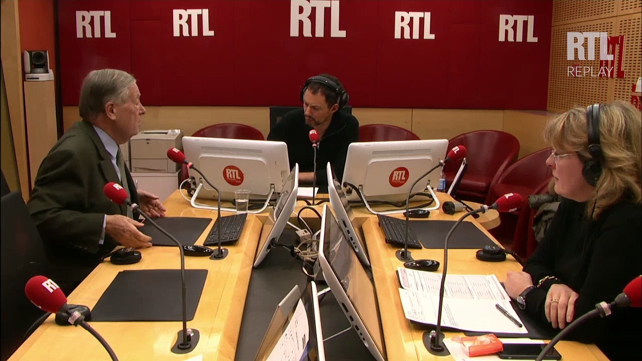"Les syndicats n'ont pas encore gagné la bataille de la mobilisation, mais le gouvernement a déjà perdu la bataille de la communication", estime Alain Duhamel