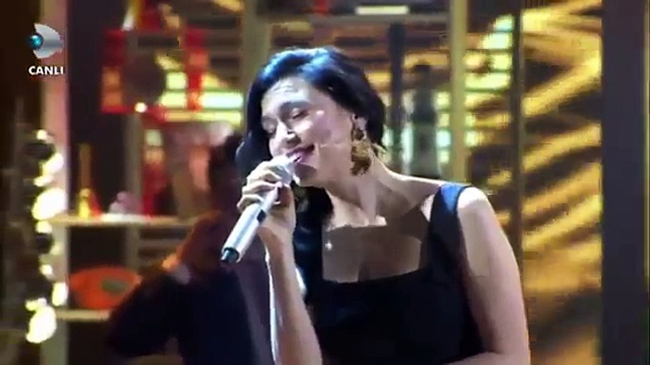 Şevval Samdan Kazım Koyuncu Türküleri - Beyaz Show