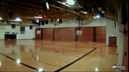 Une tornade détruit un gymnase en quelques secondes