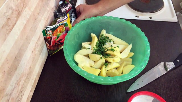 Запеченный картофель в духовке. Запечь печеный картофель просто!