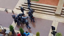 Réforme code du travail : Plaquage musclé d'un policier sur un manifestant !