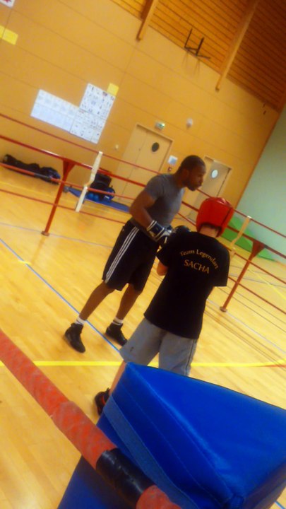 ENTRAÎNEMENTS BOXE ANGLAISE AU BOM 2