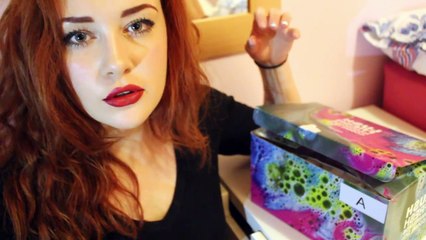 ☯ ASMR- soft spoken Lush unboxing ☯