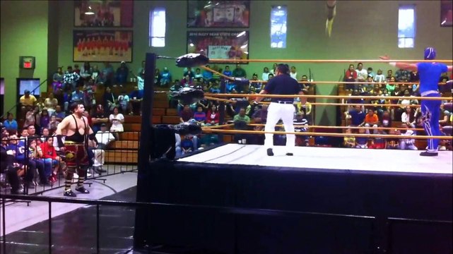 Ayden Cristiano vs. Thunder Jet - Invasion Mundial de Lucha Libre (World Invasion of Lucha Libre)