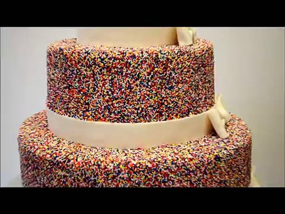Sprinkles theme wedding cake - A Case For Sprinkles