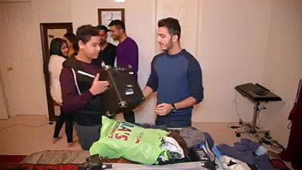 Your khandaan when you're packing your bag to go abroad...