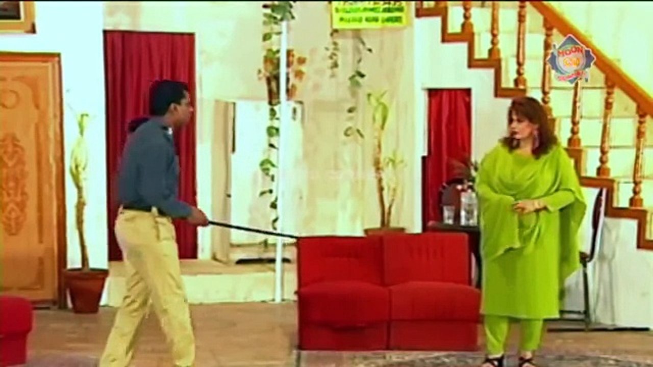 Stage Drama Full Comedy Amanat Chan As a Police Video New 2015