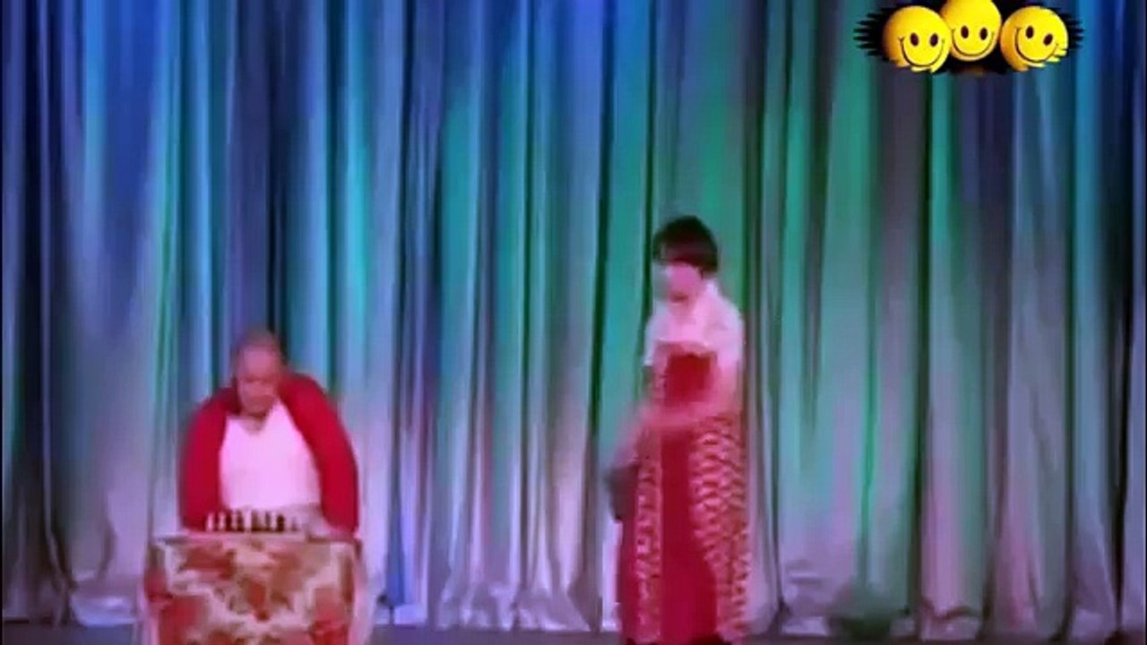 ЗАЛ ТРЯСЁТСЯ ОТ СМЕХА!!!(01h44m13s-01h44m43s)
