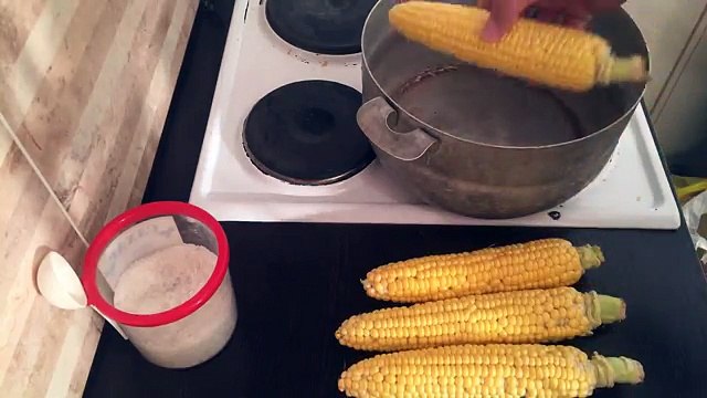 Как и сколько варить кукурузу. Сварить очень просто!
