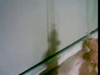 Dragann solo avec sa peluche!