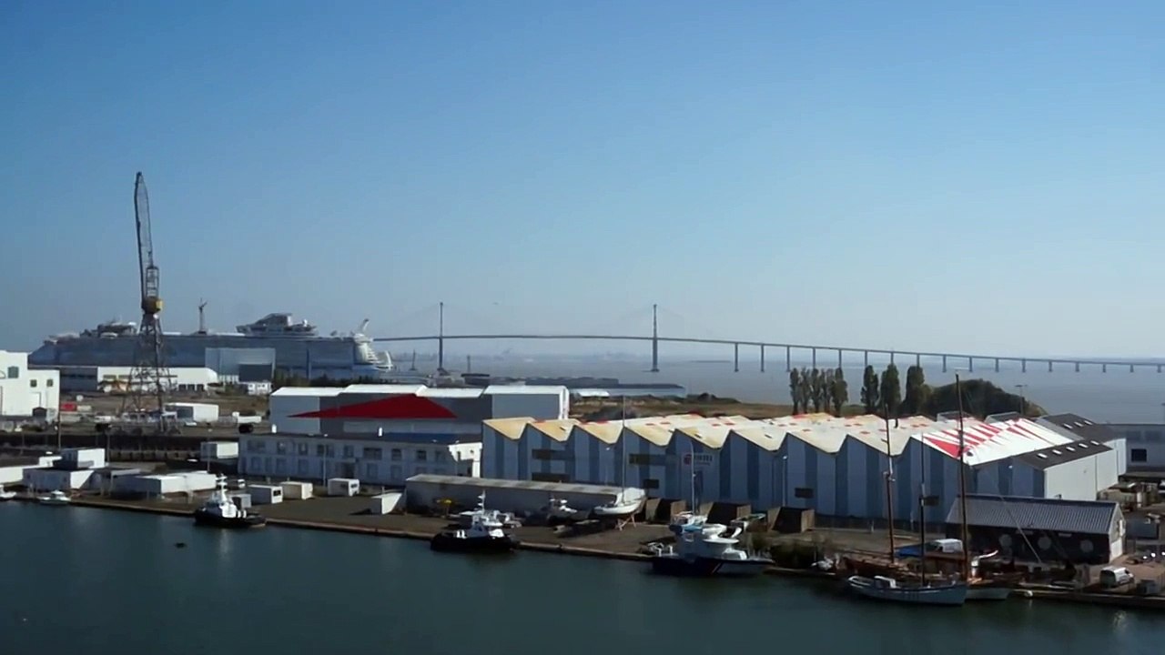 La surprise coloré pour les 40 ans du pont de Saint-Nazaire