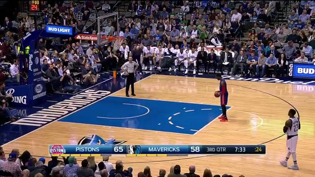 Referee Provokes Deron Williams - Pistons vs Mavericks - March 9, 2016 - NBA 2015-16 Season
