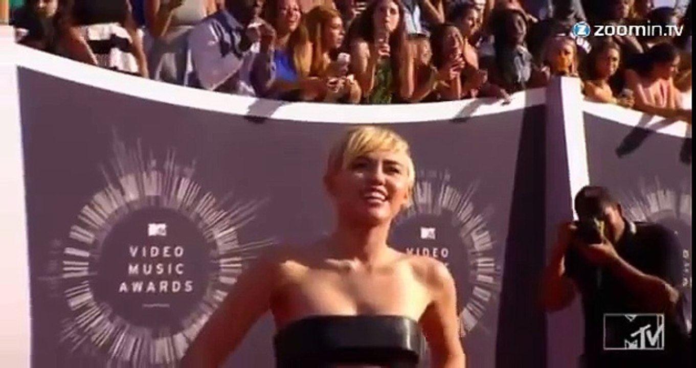Miley Cyrus, obsesionada con el trasero de Nicki Minaj