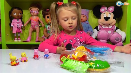 ✔ Свинка Пеппа на детской площадке. Ярослава и набор игрушек. Видео для детей. Tiki Taki Cook ✔