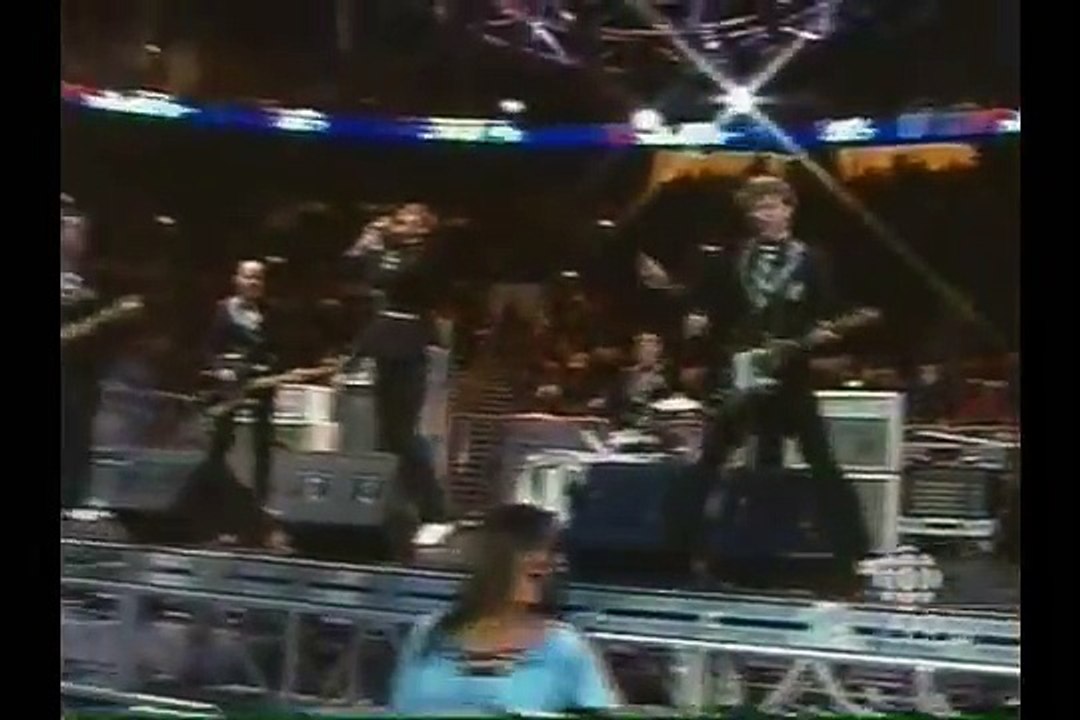 Tick Tick Boom - The Hives (NHL All-Star Game 08)