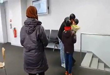 Ils retrouvent leur fils qu'ils croyaient mort depuis un an