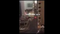 فيديو..مخلفات إعصار الإمارات - تطاير نوافذ المباني والعمارات نتيجة شدة وقوة العاصفة !!!