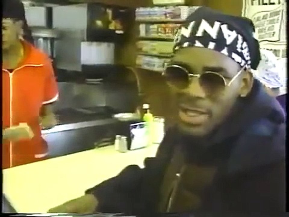 Aaliyah & R Kelly having lunch