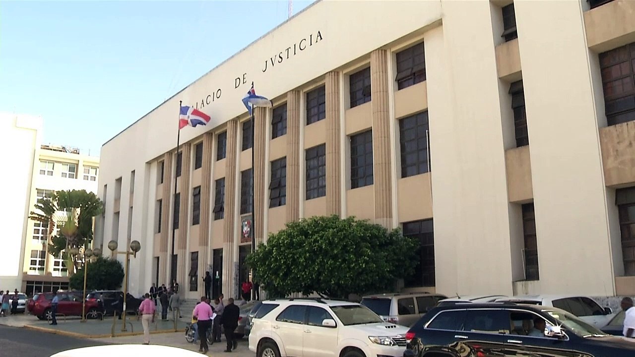 Air Cocaïne: un an de détention provisoire requis contre Naudin