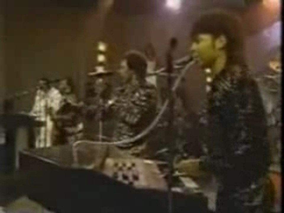 ZAPP AND ROGER-I WANNA BE YOUR MAN (LIVE)