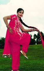 CHARACTER DHEELA HEIN 2016-ALTAF HUSEN NEW SONG-الطاف حسین کریکٹر ڈھیلا ہے نیوں سونگ