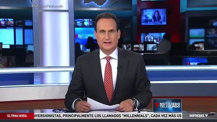 Investigan de un policía a un adolescente | Noticiero | Noticias Telemundo