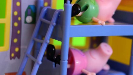 Pig George e Familia Peppa Pig e macaquinho Completo em Portugues Disneytoptoys [PARTE 1]