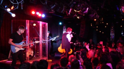 «Девочка созрела» А.Бон (Москва, «16 тонн», 6.03.2016) (mariglav)