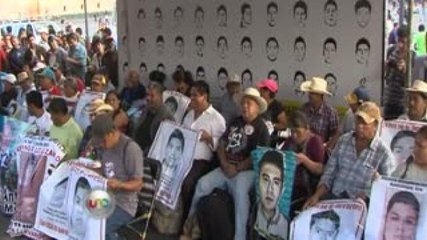 Carlos Elizondo. Hay miles de desaparecidos no sólo 43