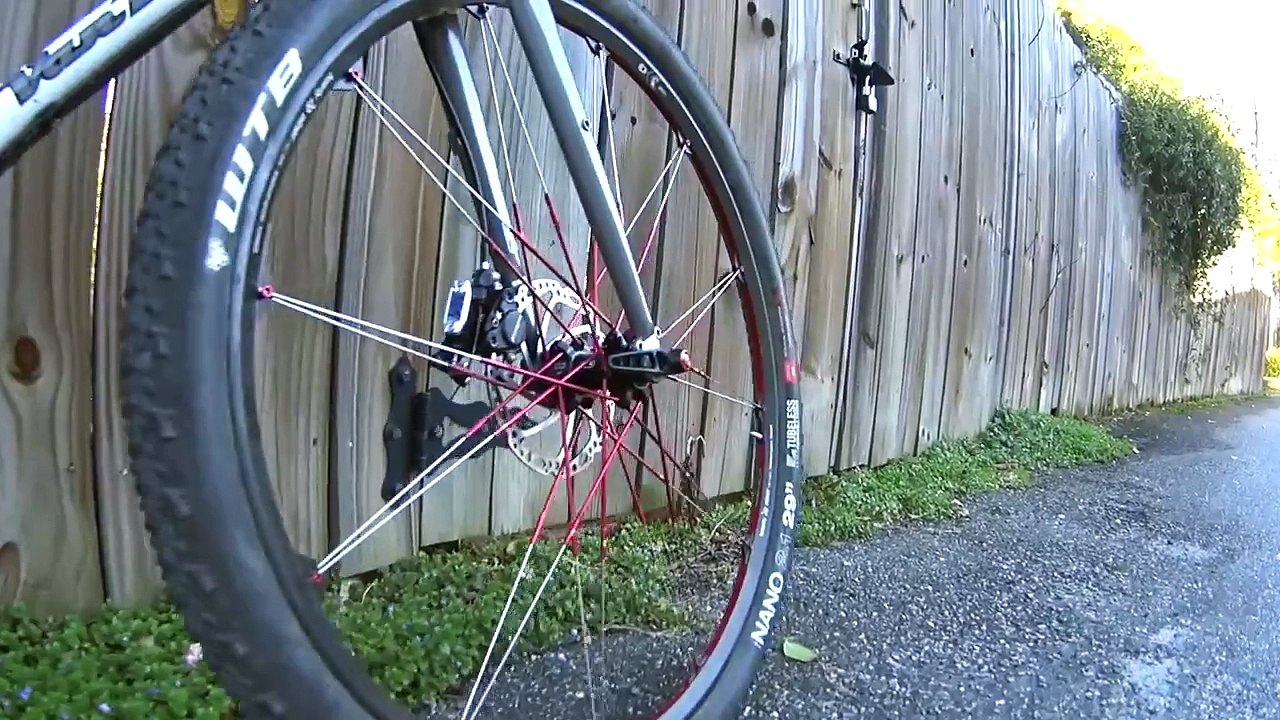 Sony AS200 closeup filming