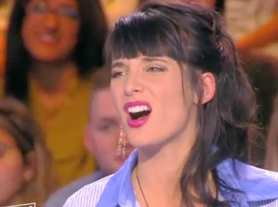 Exclu Vidéo : Erika Moulet : " Je me lave aux gants de toilette, un jour sur deux ! "