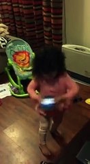 Check out Little Girl’s Reaction on Umair Jaswal’s Song “Sami Meri Waar”