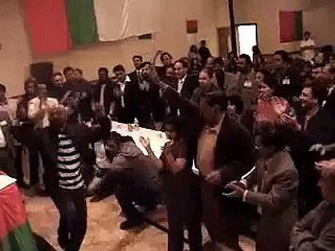 Watch How MQM & Altaf Hussain Insulted Mustafa Kamal And He Is Very Angry - Lea-ked Video